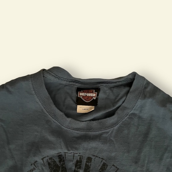 Vintage Harley Davison Blue t-shirt - Picture 2 of 3